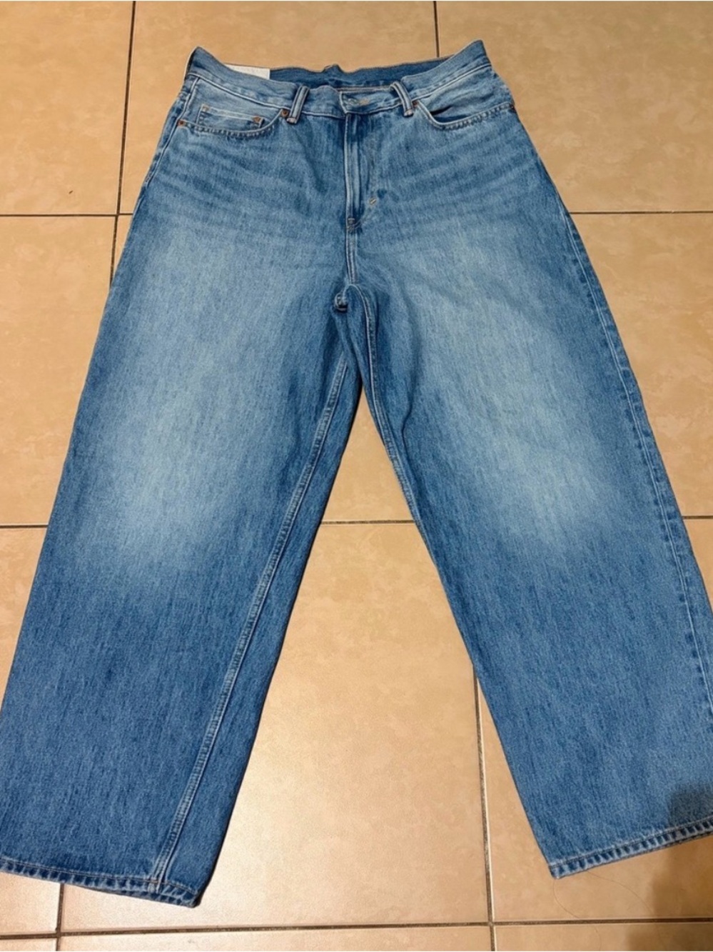 H&M super baggy jeans